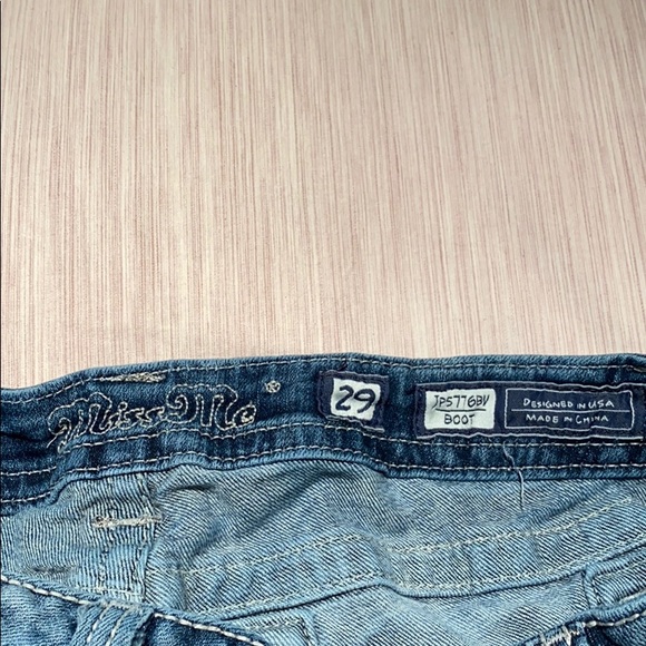 Miss Me Women Jean. Used but very good condition - Picture 6 of 7